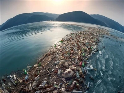 Läbipaistev 2023: edusammud plastjäätmete vähendamise suunas
